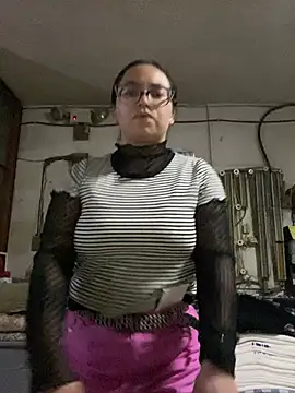 Lucrecia 33 online show from March 3, 3:56 am