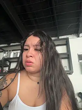 Pretty Isadora online show from June 3, 2:55 pm