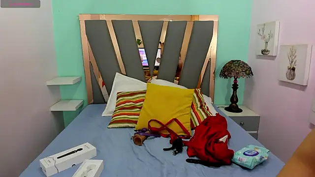 Hunter Ignis online show from October 5, 3:06 pm