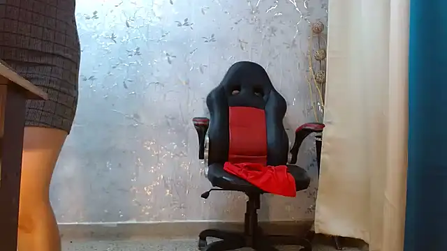 Samantabrown  online show from September 30, 11:49 am