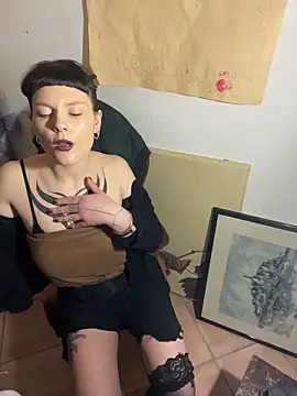 OniricFemme online show from February 17, 9:14 pm