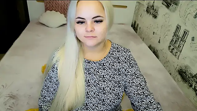 lovely-eyes online show from October 13, 4:20 pm