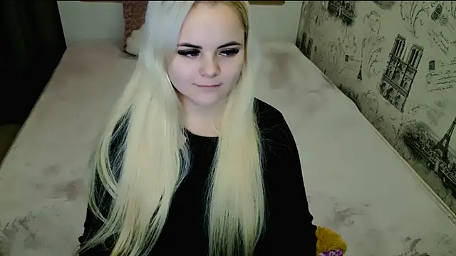 lovely-eyes online show from December 17, 8:57 pm