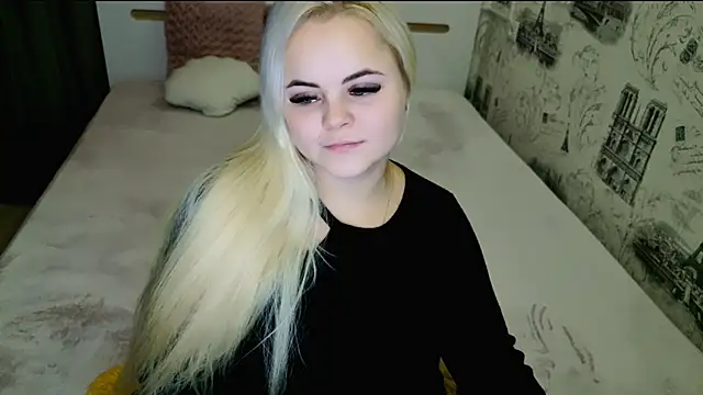 lovely-eyes online show from December 4, 7:47 pm