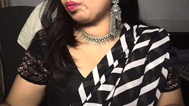 Sapna choudhary1 online show from June 17, 5:36 pm