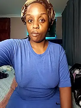 Queen-Chocolate online show from January 14, 10:59 pm