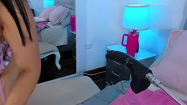 Samantha  Vega online show from February 14, 8:00 pm