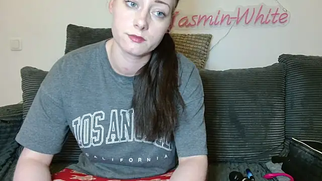 Jasmin-White online show from March 30, 6:51 pm