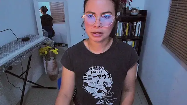 gigi stephans online show from January 13, 2:28 am