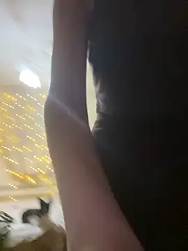 Romsticks online show from December 18, 4:34 pm