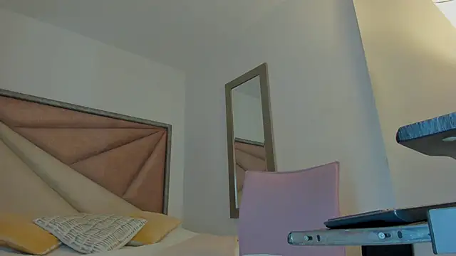 BarbaraKnox  online show from April 20, 12:08 pm