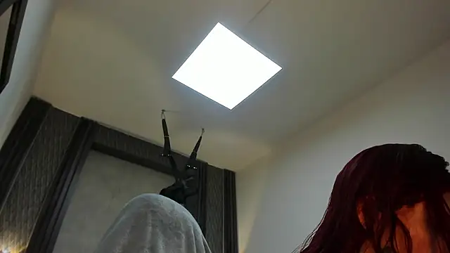 selene red  online show from February 2, 12:31 am