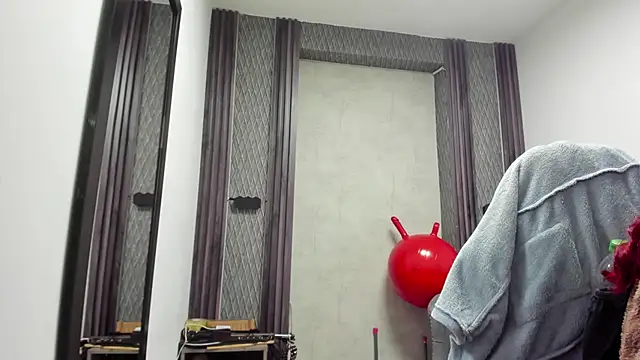 selene red  online show from March 10, 1:20 am