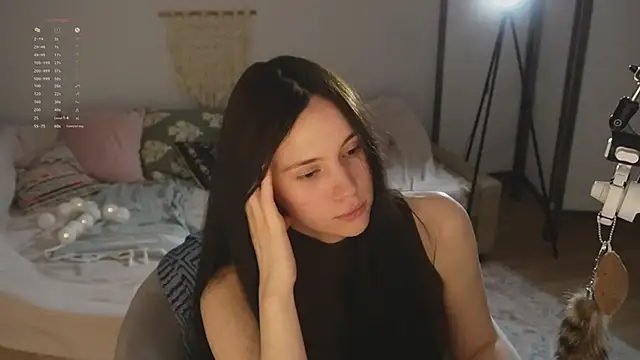 jennetdoll online show from April 17, 9:50 pm