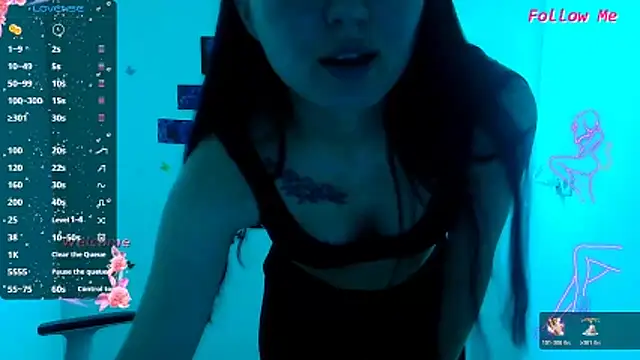 Jennifer Blum online show from November 17, 12:28 pm