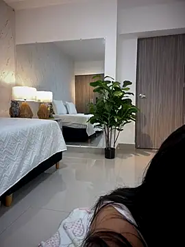 ISA  CUTEE online show from November 29, 4:16 am