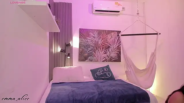 emma alice  online show from October 3, 12:43 pm