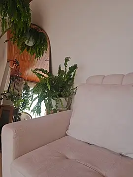 Karen San Miguel online show from April 3, 8:51 pm