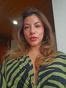 Karen San Miguel online show from March 22, 7:20 pm