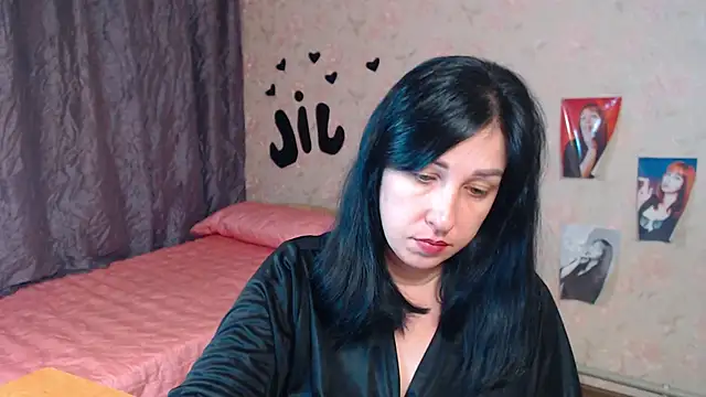 JillStevens online show from November 7, 4:18 am