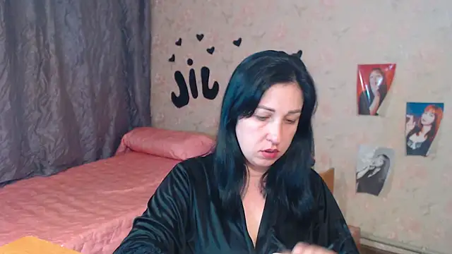 JillStevens online show from November 3, 12:31 pm