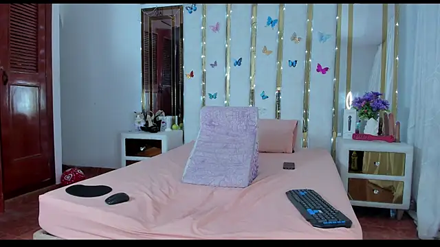 AnyelaGitanaMature online show from September 19, 4:00 am