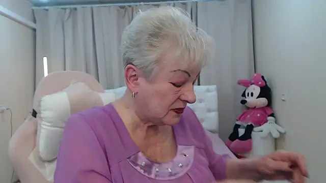 KayleSmoll online show from March 31, 6:52 pm