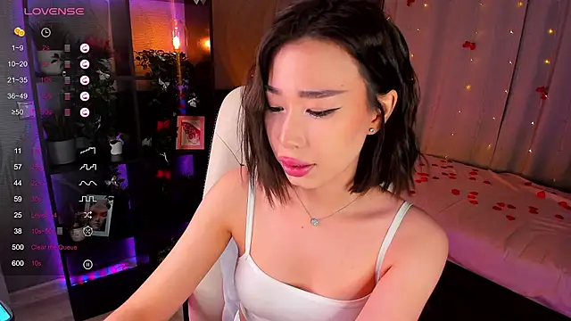 sensualily online show from February 21, 3:46 pm