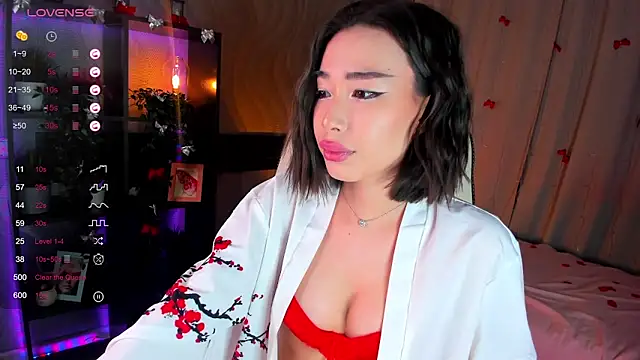 sensualily online show from February 20, 3:46 pm