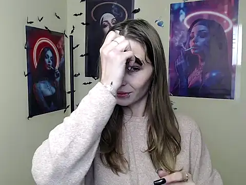 StrangerGi online show from October 3, 6:18 am