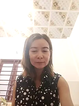 Sexy-ladyboobs20 online show from October 5, 8:30 am