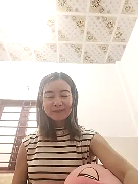 Sexy-ladyboobs20 online show from November 30, 2:27 am