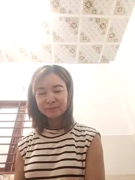 Sexy-ladyboobs20 online show from September 12, 1:17 am