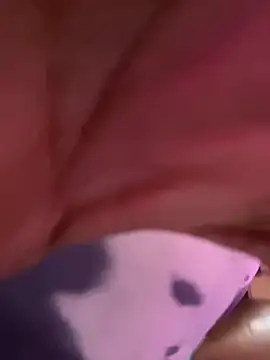 izanmiller2001 online show from September 18, 7:34 pm