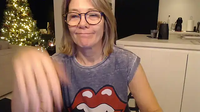 godinflower online show from December 14, 4:24 pm