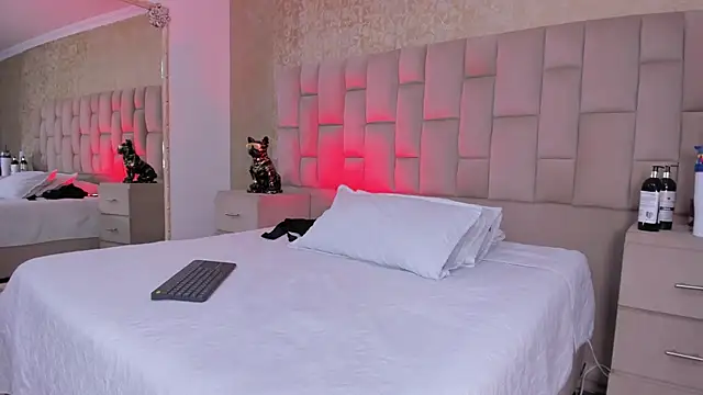 EmmaTorres  online show from September 17, 8:51 pm