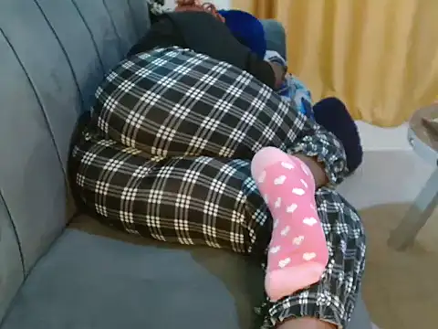 leslysexygirl online show from October 5, 6:07 am