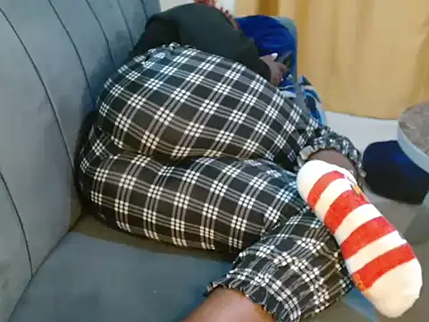 leslysexygirl online show from October 6, 6:08 am