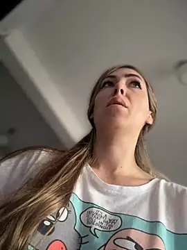 RaquelleDevon online show from December 2, 1:24 pm