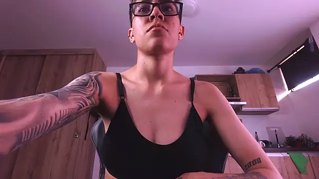 Cutie Shy  online show from March 11, 8:33 pm