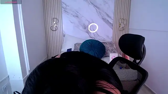 Lunna boobs online show from April 1, 4:24 am