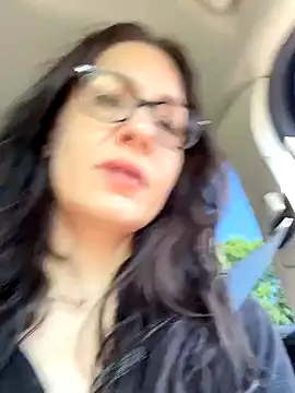 BeautifulMesss online show from September 9, 4:18 pm