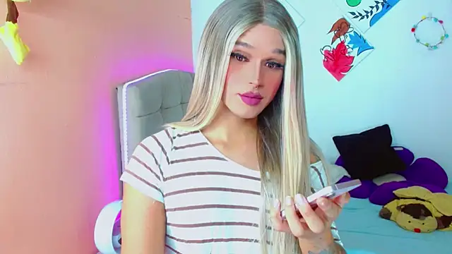 TaylorMon online show from October 17, 1:09 am