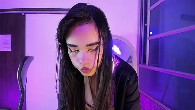 Jasmin Skinny online show from October 19, 3:41 am