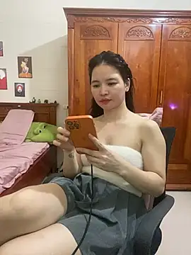 LiLi-Kirix99 online show from July 15, 3:06 pm