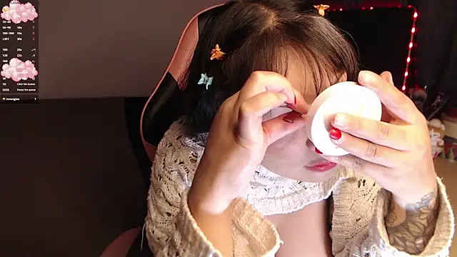 Theprojectsaraa online show from April 7, 5:15 pm