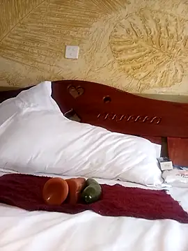 sexxylucia online show from September 28, 7:25 am