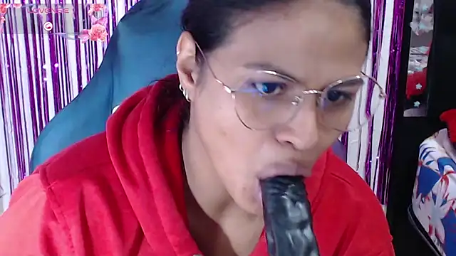 SweetAlmaa online show from February 12, 10:17 am