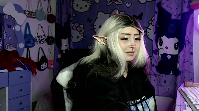 lussyevans24 online show from January 19, 6:09 am