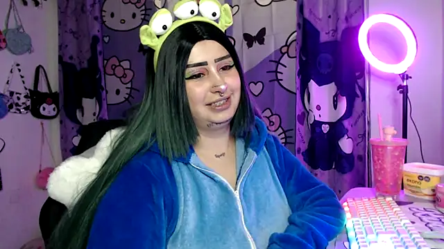 lussyevans24 online show from October 30, 9:22 am